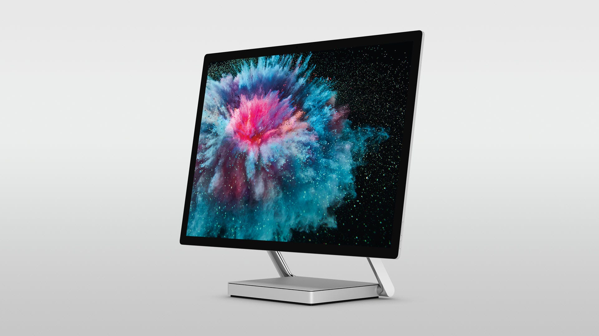 Un Surface Studio 2 su sfondo grigio