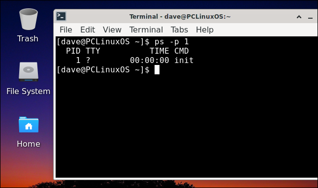 Desktop PCLinuxOS con una finestra di terminale aperta