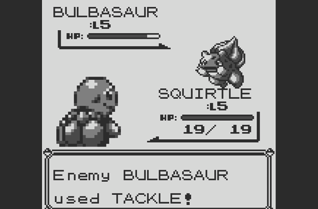 Squirtle combatte contro Bulbasaur in Pokémon Rosso.