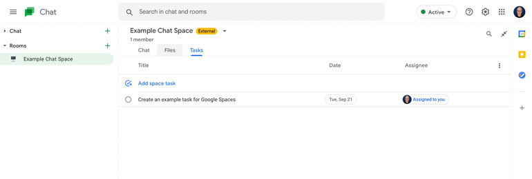 Screenshot di uno spazio di chat di esempio, con la scheda attività selezionata e un'attività, "Crea un'attività di esempio per Google Spaces" con una data di scadenza (21 settembre) e una persona assegnata (l'autore).