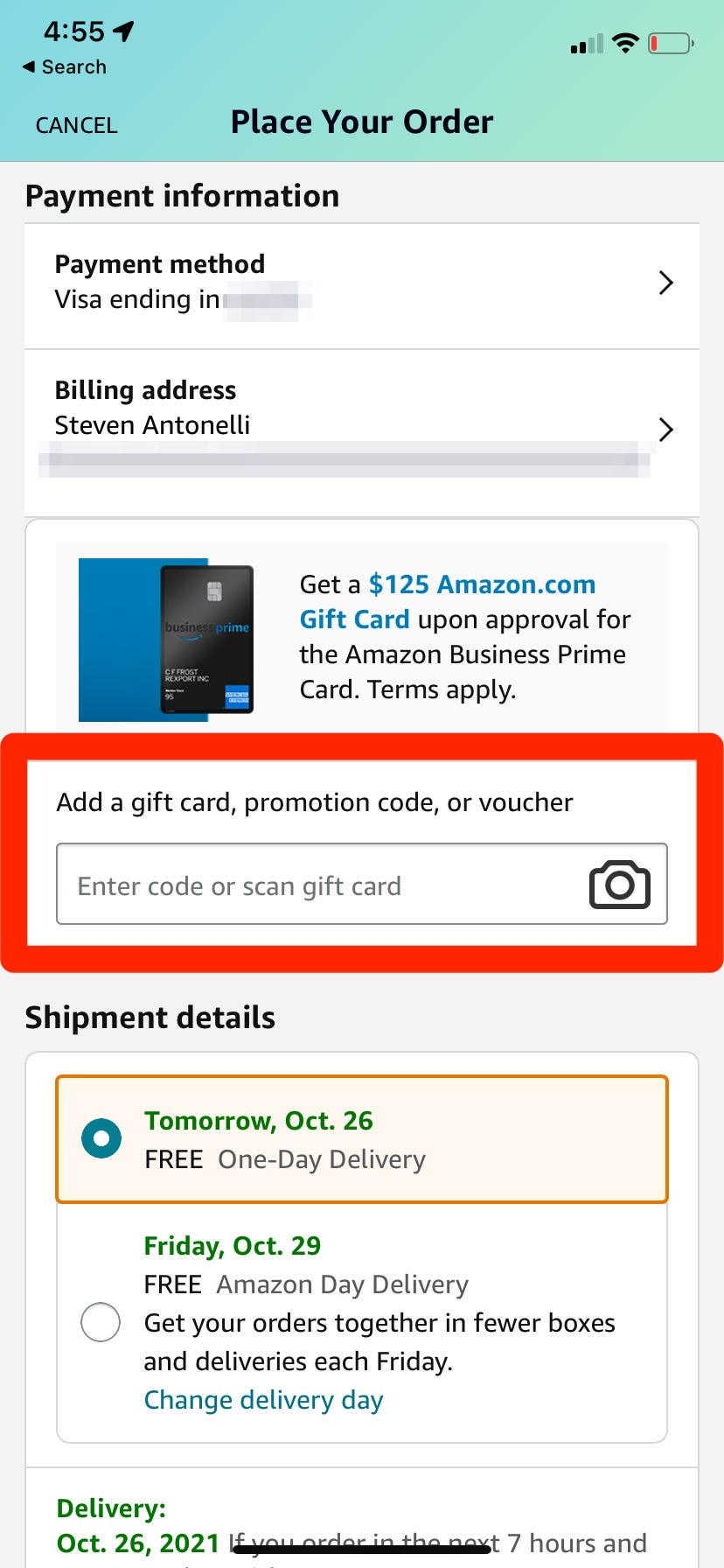 La pagina dei pagamenti dell'app Amazon, con la sezione che ti consente di scansionare una carta regalo evidenziata.