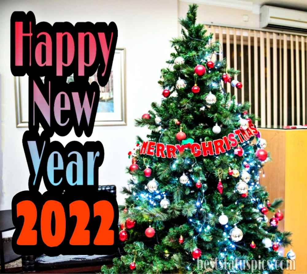Bellissime immagini di Buon Natale e Felice Anno Nuovo 2022 con albero di Natale per il capo