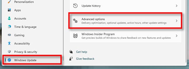 In Impostazioni di Windows, fai clic su "Windows Update", quindi seleziona "Opzioni avanzate".