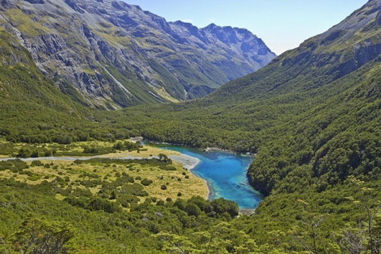 Questo lago della Nuova Zelanda è il più limpido del mondo e ha una visibilità di 260 piedi