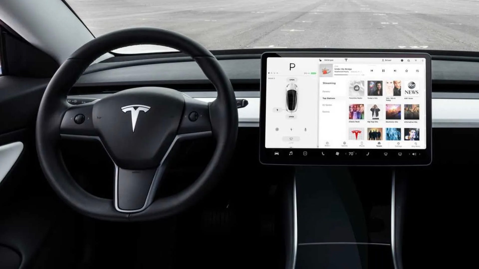 Interni e display Tesla