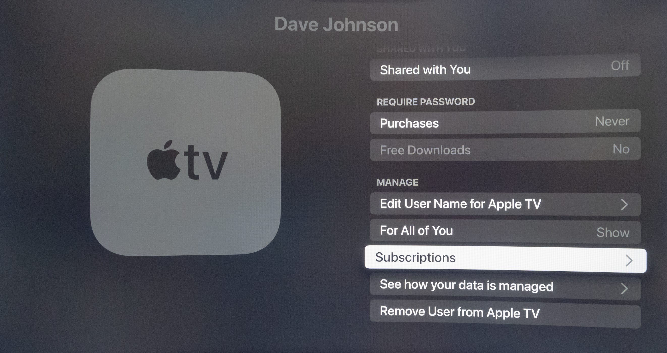 L'app Impostazioni su Apple TV con il campo "Abbonamenti" evidenziato.