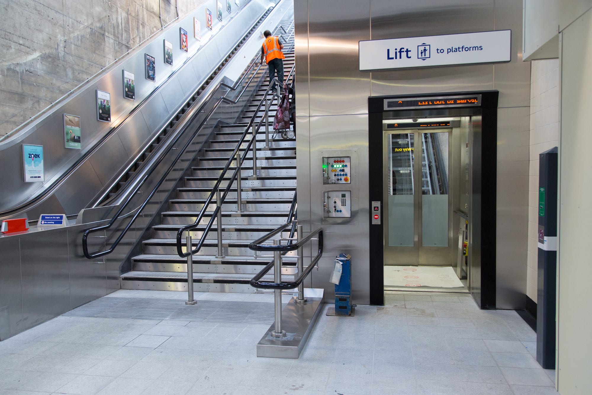 Trasporto per la stazione di Londra Greenford