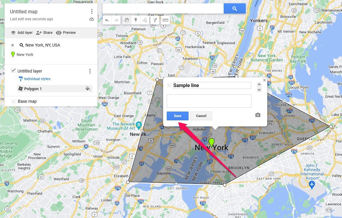 La pagina della mappa personalizzata su Google Maps per desktop, con una freccia che punta al pop-up visualizzato quando si salva una linea o una forma.