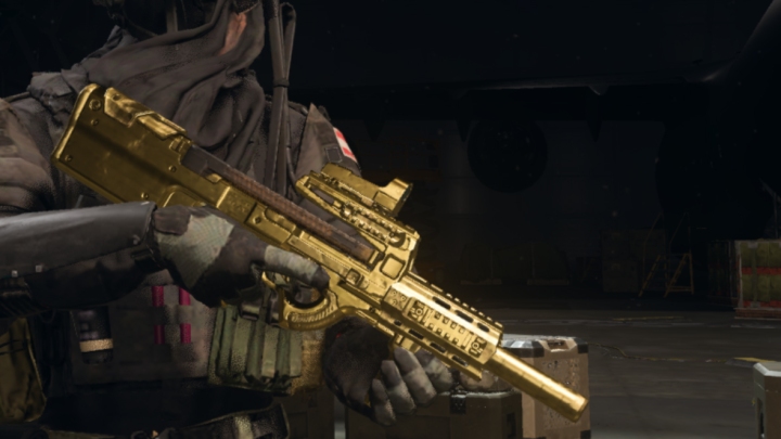 Pistola con mimetica dorata in MW2.
