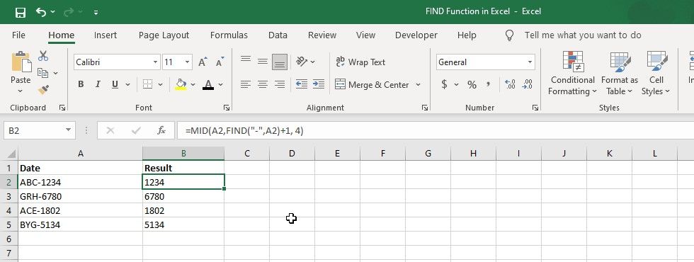 Foglio Excel che mostra come utilizzare TROVA con la funzione MID