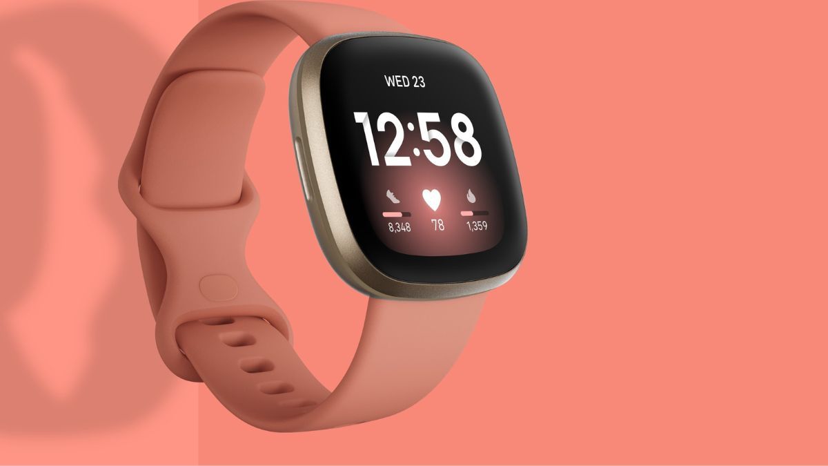 Fitbit Versa 3 in colore Pink Clay/Soft Gold Aluminium