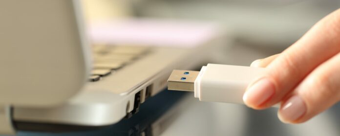 Attenzione alle chiavette USB e schede SD di scarsa qualità: potreste averne una tra le mani