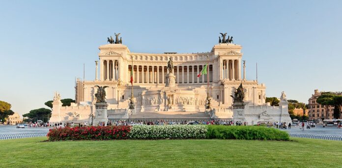 roma-piazza-venezia-151201152203