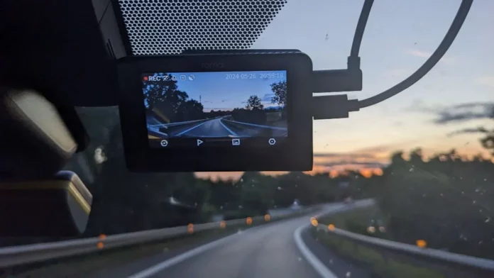 La recensione di 70mai A810, una dash cam 4K dual-channel di qualità thumbnail