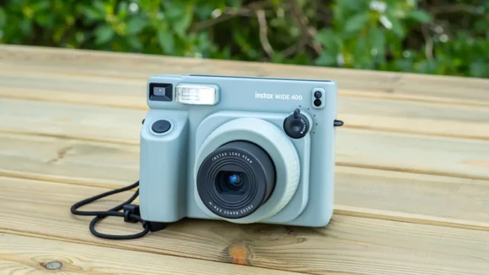 Fujifilm lancia la nuova instax WIDE 400: l