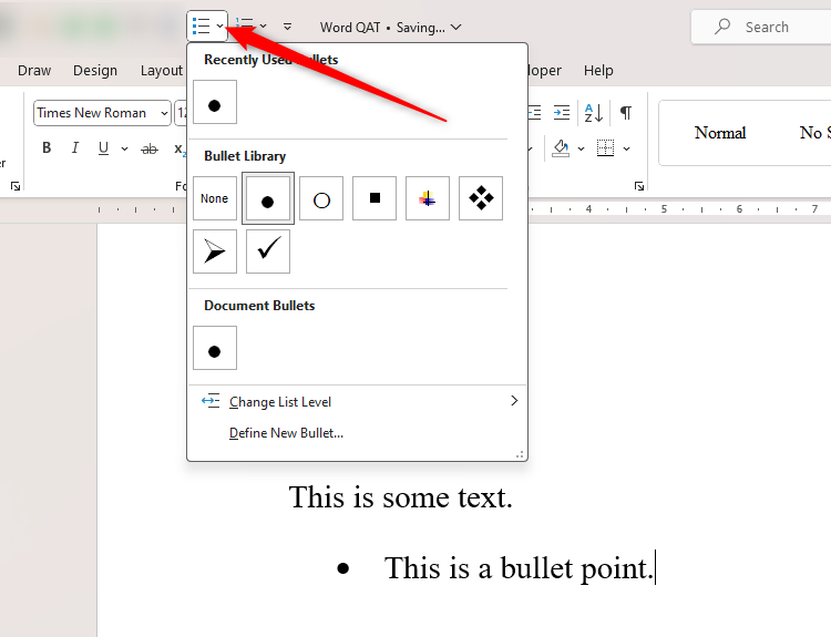 Icona del punto elenco di Microsoft Word nella barra di accesso rapido, con la freccia a discesa selezionata per visualizzare il menu puntato.