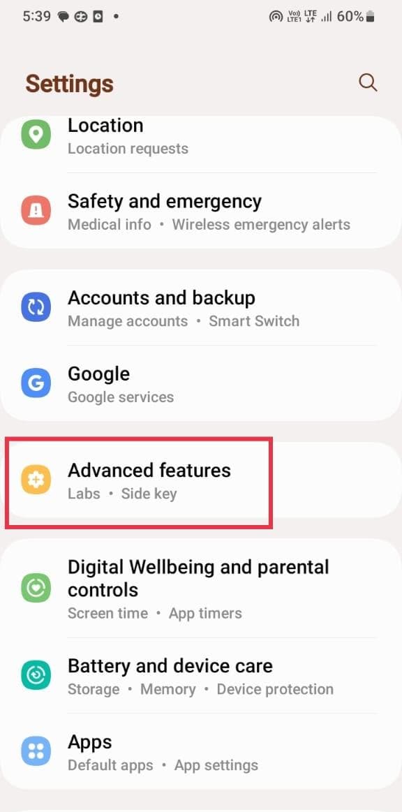 toccare Funzionalità avanzate | Come sfocare lo sfondo durante la videochiamata WhatsApp su Android